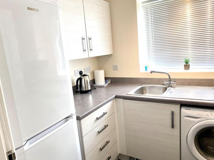 Amazing 2-Bed City Centre Apt With Parking كوفنتري المظهر الخارجي الصورة