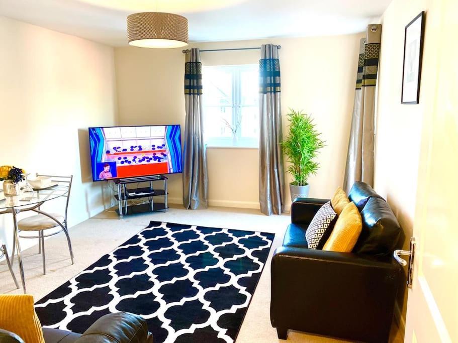 Amazing 2-Bed City Centre Apt With Parking كوفنتري المظهر الخارجي الصورة