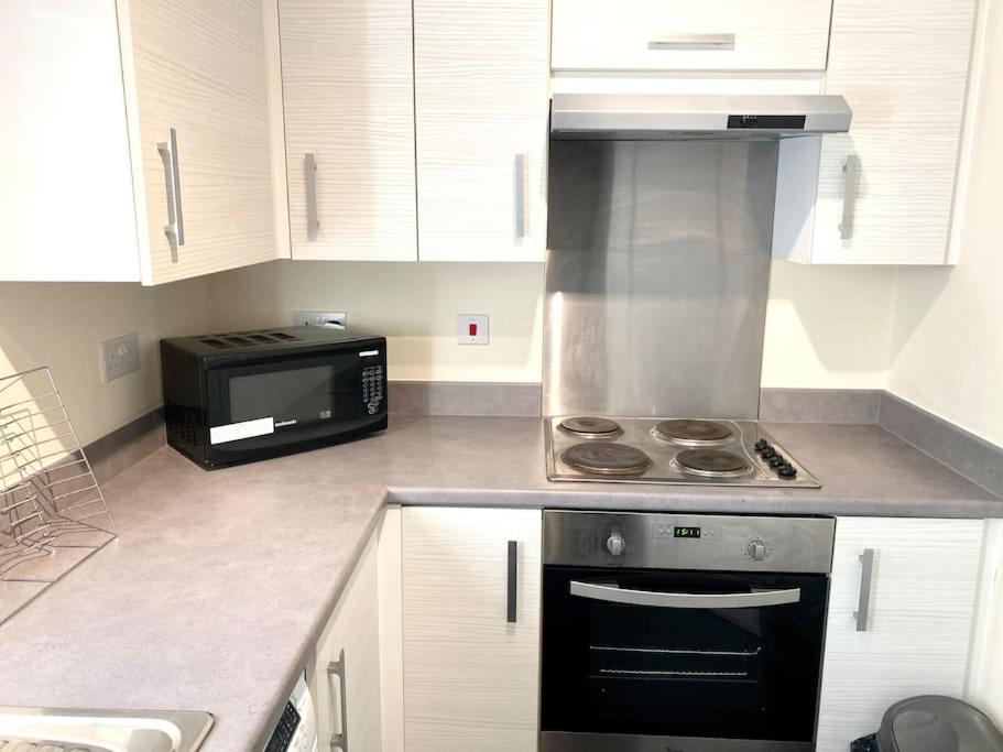 Amazing 2-Bed City Centre Apt With Parking كوفنتري المظهر الخارجي الصورة