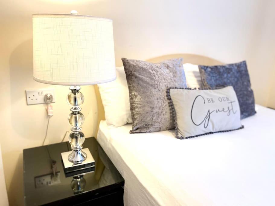 Amazing 2-Bed City Centre Apt With Parking كوفنتري المظهر الخارجي الصورة